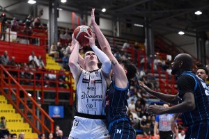 Napoli Basketball, Jakimovski: “Possiamo giocarci i playoff in EuroCup”