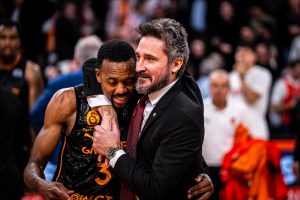 Galatasaray, Pozzecco dopo il ko con Tenerife: “Ho commesso un errore”