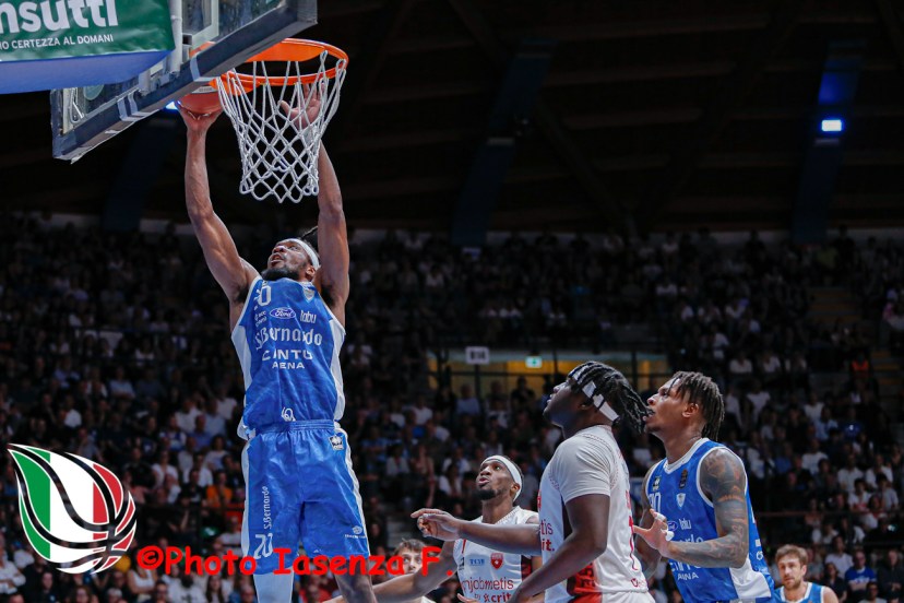 LBA A2 finale play off Acqua S. Bernardo Cantù - Openjobmetis Varese Xavier Sneed