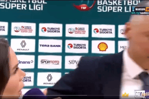 Sarunas Jasikevicius gela la giornalista in Turchia