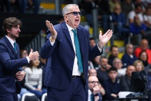 Pallacanestro Cantù, coach De Raffaele: “Sappiamo tutti l’importanza di questa partita”