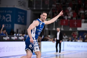 Brescia domina gara 5 e va in semifinale: Trieste eliminata 3-2