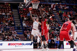 La Gazzetta dello Sport titola: “Shields accende Milano, buona la prima”
