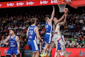 Prime mosse del Galatasary: accordo con Vrenz Bleijenbergh, ai dettagli con Aleksej Nikolic