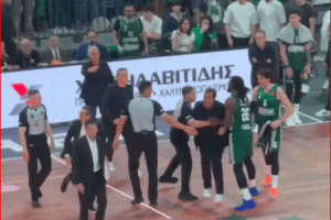 Euroleague Playoff: Ergin Ataman e Pedro Martinez espulsi nel secondo tempo di Gara 3