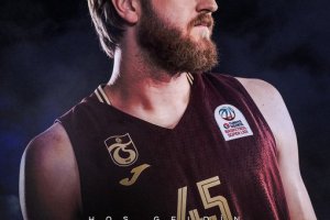 Trabzonspor officially signs Brady Manek