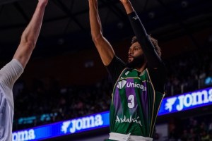 Unicaja Malaga saluta James Webb III e Xavier Castañeda