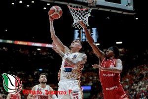 La Nuova: “Reyer, ora è dura: Milano cala il bis”