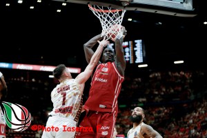 Mannion e Diop su tutti in gara uno, Milano fa la voce grossa e schianta la Reyer 100-80