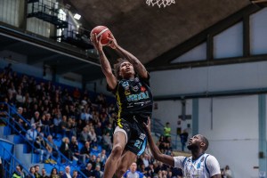 Apu Udine, RaeQuan Battle è arrivato: oggi il primo allenamento