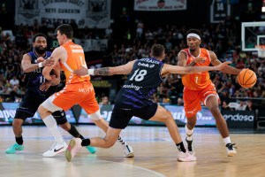 acb playoff | Valencia vola in semifinale e attende la vincentra tra Baskonia e Joventut