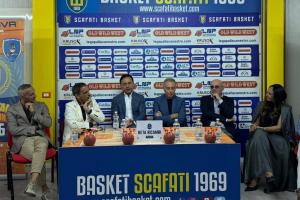Givova Scafati, presentato coach Bucchi: “Voglio una squadra solida e con carattere”