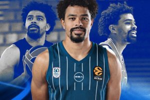 Anadolu Efes sign Collin Malcolm to two-year deal