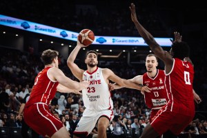 Turchia dominante: Svizzera travolta 95-72 a Istanbul