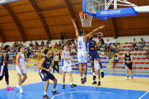 Torneo “The Legend”, Italia-Francia 70-72. Alle 20.30 la sfida con la Spagna