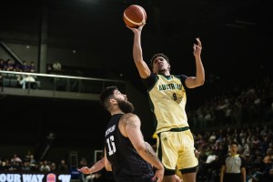 Jaylin Galloway signs with Cairns, reunites with brother Kyrin