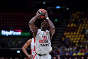 Baskonia senza giocatori: annullata l’amichevole, Diop vola a Cleveland