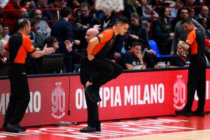 EuroLeague welcomes 16 first-time referees at Preseason Clinic in Wroclaw