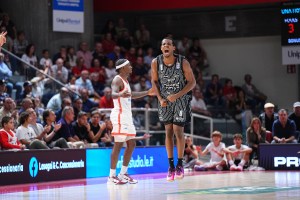 Quincy Olivari subito protagonista con Trento: 23 punti e 7 rimbalzi contro Reggio Emilia