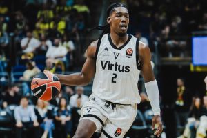 La Virtus cede alla distanza: il Fenerbahce vince 78-68