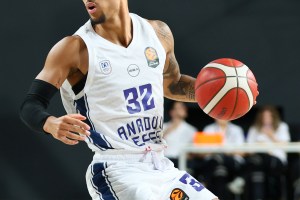 Anadolu Efes ko al torneo di Istanbul: Erokspor vince 77-75