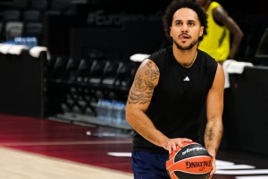 Shane Larkin sul Fenerbahce: «Non pensavo che avrei giocato qui»