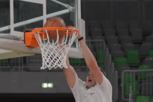 Lakers, gerarchie tutte da definire nel ‘supporting cast’ intorno al trio Doncic-Reaves-Kessler