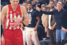 Novak Djokovic tifoso “scatenato” della Stella Rossa nella prima di EuroLeague