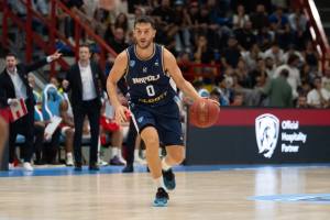 Napoli vince col brivido, Bourg-En-Bresse sconfitto 84-76