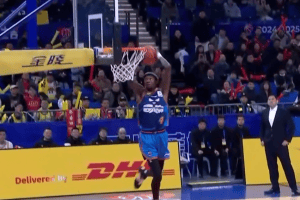 Edmond Sumner rimane con i Guangdong Southern Tigers