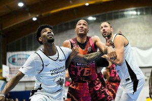 Reyer Venezia, forte colpo alla testa per Louis Olinde
