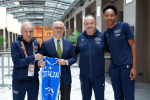 L’ambasciatore Bucci incontra le Azzurre a Berlino: “Siamo Colleghi, rappresentiamo il Paese”
