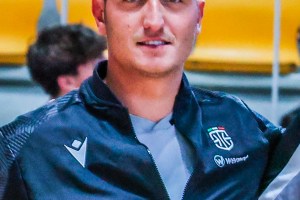 Luca Attard debutta in LBA: Sogno di arbitrare con i miei fratelli