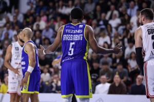 Scaligera Verona, lesione per CJ Massinburg