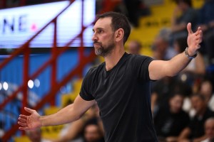 Olimpia Milano, Coach Poeta: “Mi godo il viaggio”