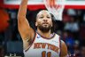 Brunson ne mette 38, i Knicks rimontano da -19 a Chicago