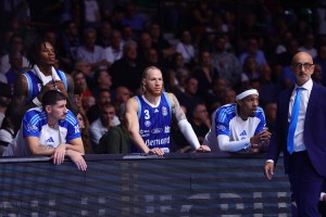 Pallacanestro Cantù, tensione Gravett-Vitucci: oggi possibile chiarimento