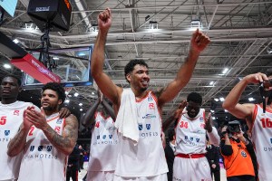 Pallacanestro Reggiana, Jaime Echenique si ferma: tendinite al ginocchio destro
