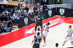 Virtus Bologna, parla Marcus Carr: “Gruppo fantastico, composto solo da giocatori che vogliono realmente vincere e giocare nel modo giusto”