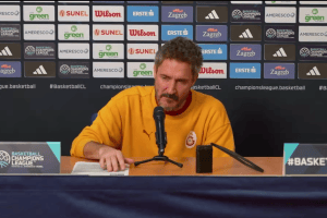 “Ho visto tutto nella mia vita”. Gianmarco Pozzecco frizzante dopo il ko con lo Cibona