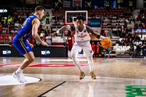 Altra sconfitta in Europa per Varese che prima fa e poi disfa con Peristeri