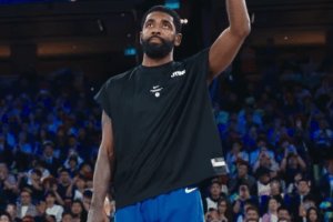 I Mavs festeggiano il ritorno in campo di Kyrie Irving con un successo sui Rockets
