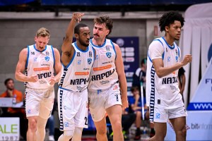 Napoli Basketball inizia la stagione con tre vittorie consecutive: è la seconda volta nella sua storia