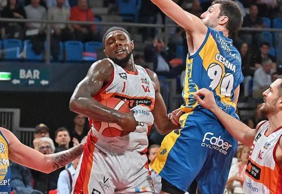 Tevin Mack